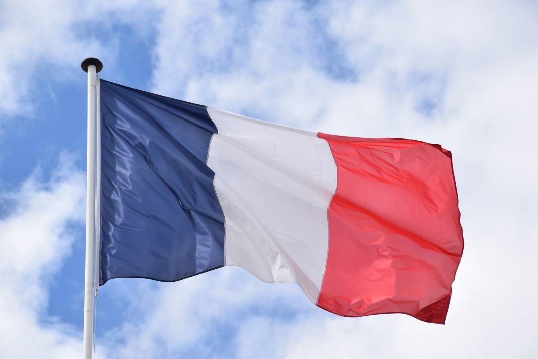 Fransa'da 'sağın seçimi': Macron mu, Le Pen mi kazanacak? 1