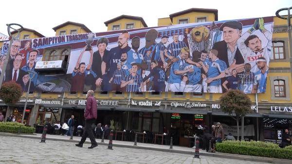 Trabzonspor taraftarından mutluluğun resmi 3
