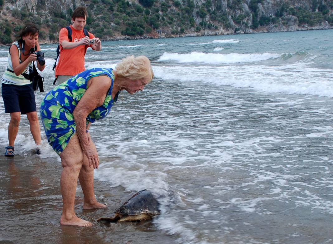 'Caretta Carettaların annesi' Haimoff yaşamını yitirdi 1