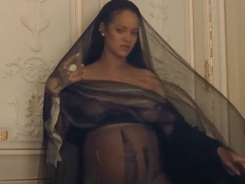 Rihanna'dan hamilelik stilini eleştirenlere yanıt 6