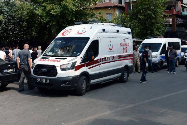 'Sıfır Bir Adana' oyuncusu, biri kadın iki kişiyi silahla yaraladı 6