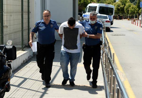 'Sıfır Bir Adana' oyuncusu, biri kadın iki kişiyi silahla yaraladı 4