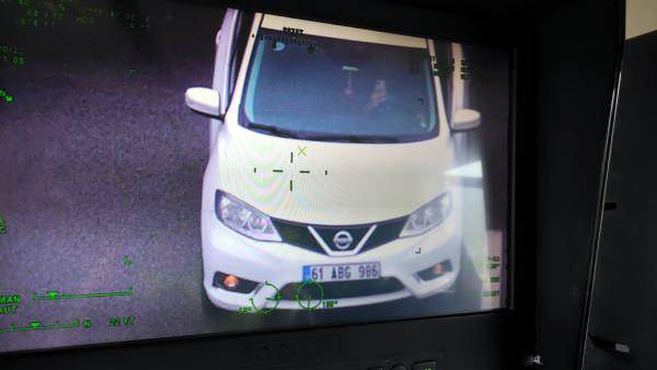 Günün cezası: Onlar polis helikopterini, polis helikopteri onları görüntüledi 6