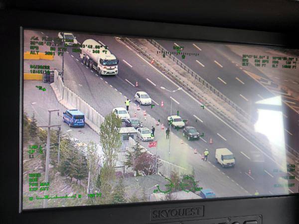 Günün cezası: Onlar polis helikopterini, polis helikopteri onları görüntüledi 3