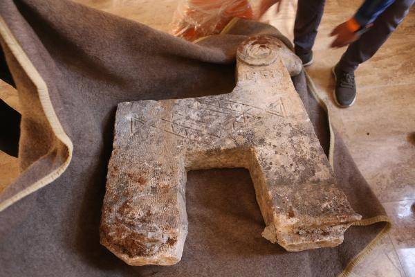 Dersim'in kırmızı bültenle aranan koç başlı mezar taşı bulundu 5