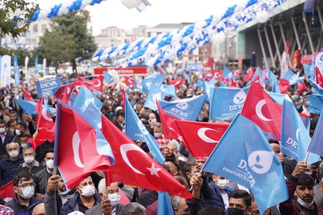 AKP'lilerin yüzde 18.6'sı, MHP'lilerin yüzde 23.9'u asgari ücrete zam istemiyor 8