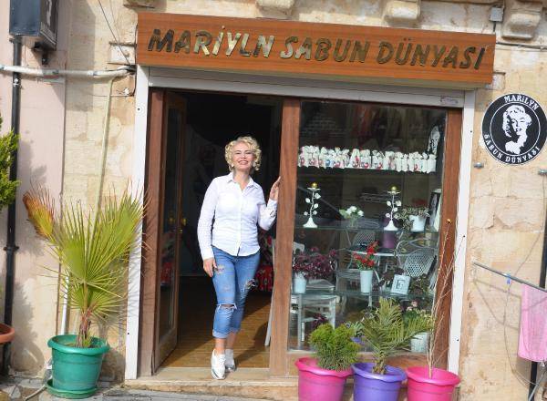 Mardin'de 'Marilyn Monroe'ya tokatlı saldırı 9
