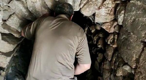 Mahallenin yolu çöktü, altından Roma tüneli çıktı 12