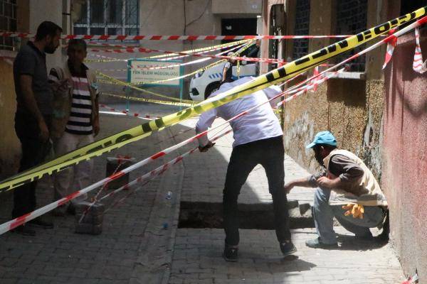 Mahallenin yolu çöktü, altından Roma tüneli çıktı 11