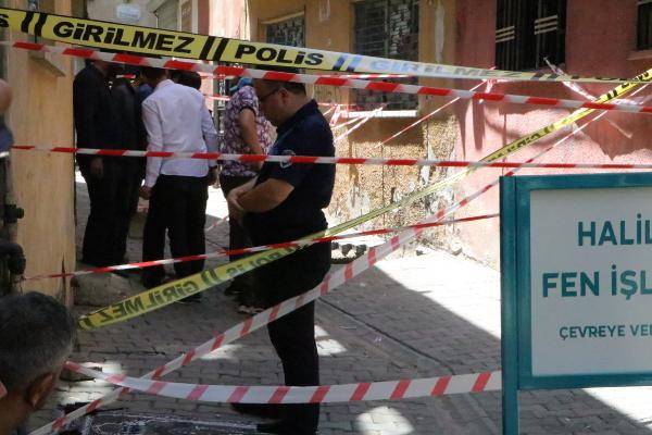 Mahallenin yolu çöktü, altından Roma tüneli çıktı 4