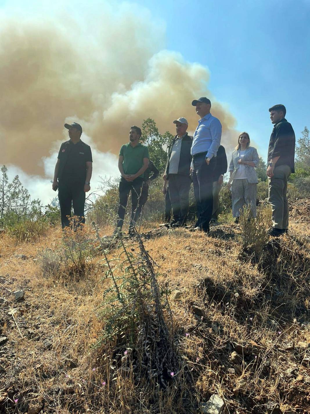 Marmaris'te yaklaşık 400 hektarlık orman kül oldu: Alevler Okluk Koyu'na ilerliyor 3