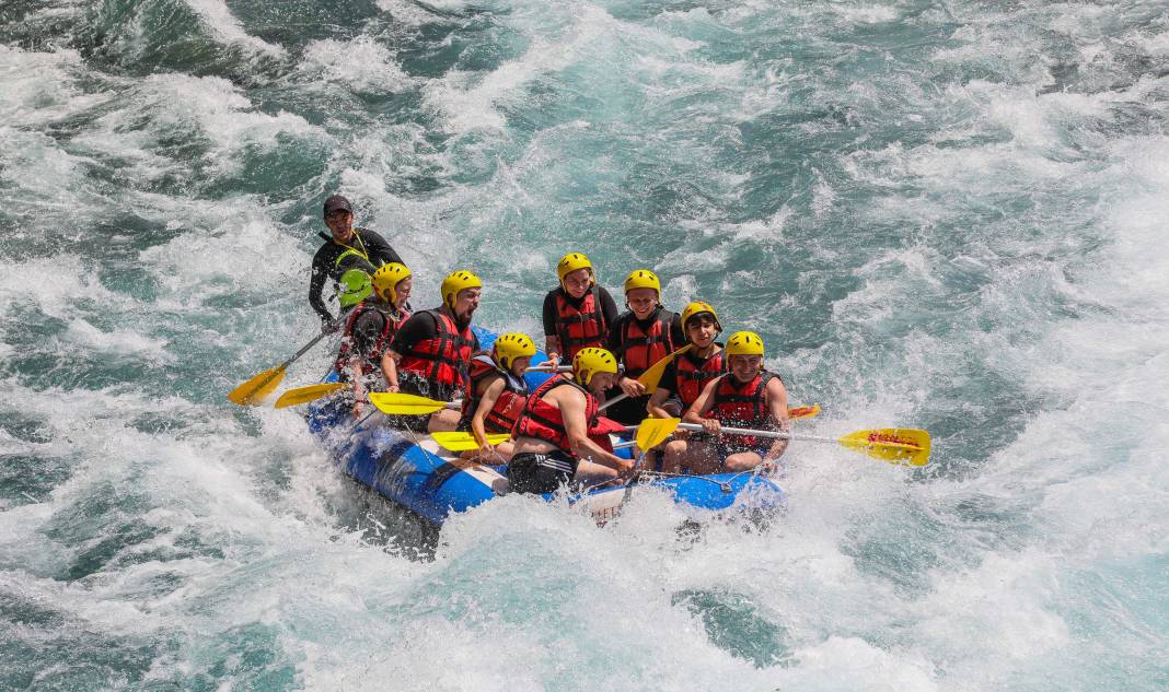 Köprülü Kanyon'da günde 3 bin botla rafting yapılıyor 8