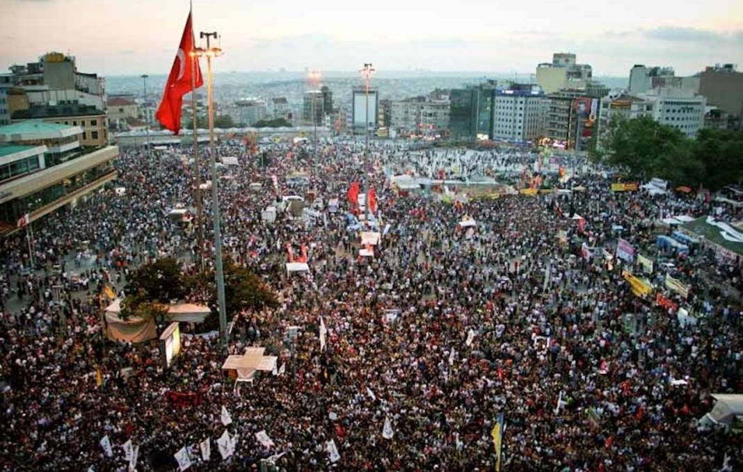 Erdoğan'ın Gezi eylemcilerine 'sürtük' demesine tepki yağıyor: 'Biz şimdi dava açabiliyor muyuz?' 1