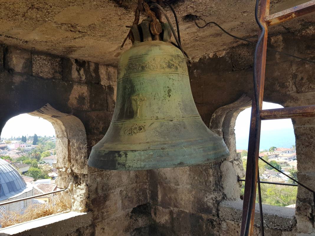 Antalya'nın simgesi saat kulesinde geriye sadece 'çan' kalmış 5