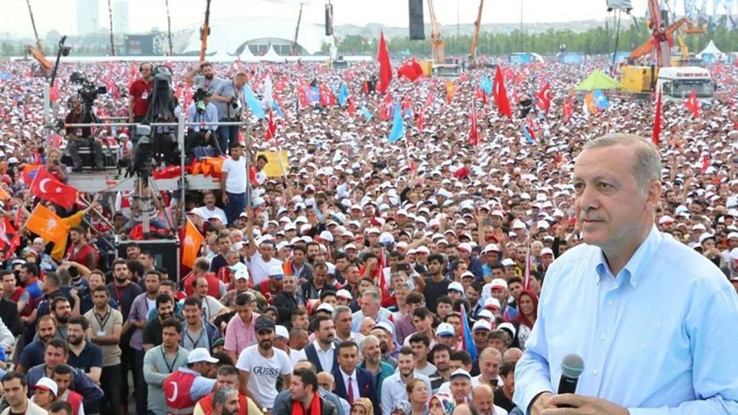 Son seçim anketi: AKP ikinci parti, CHP yarım puanla ilk sırada 3