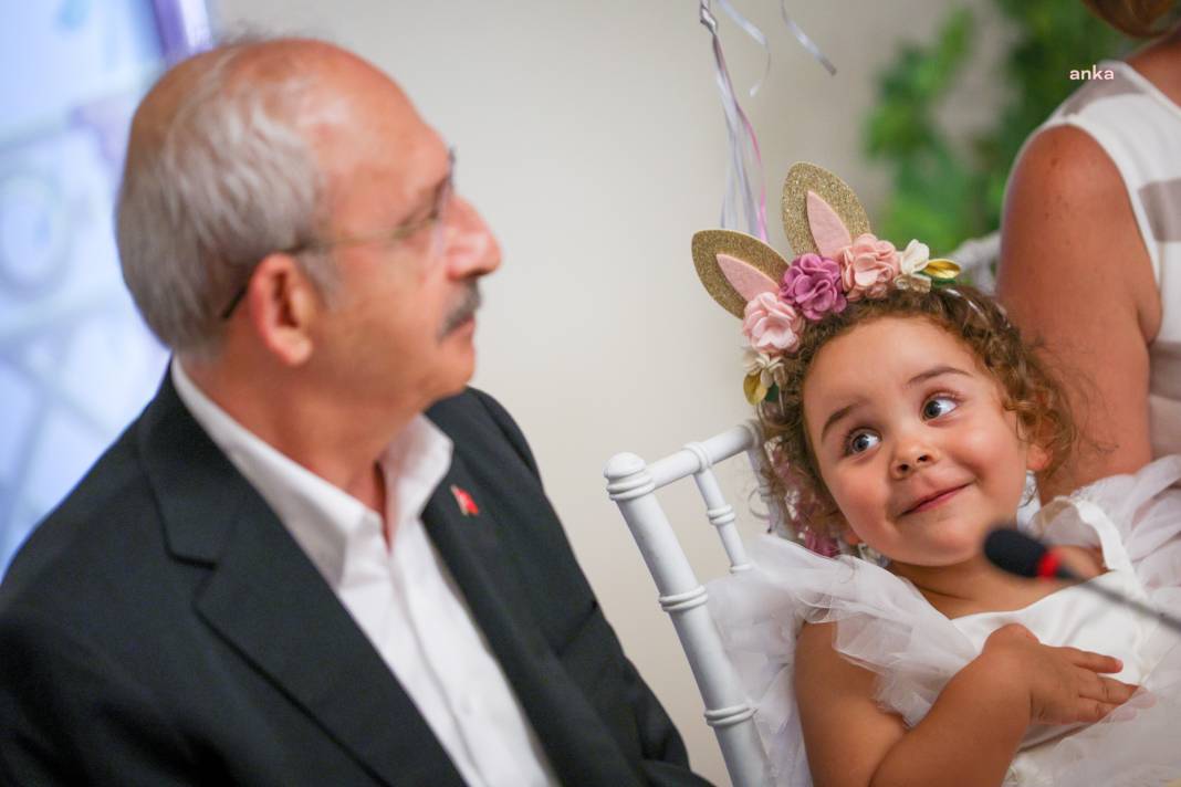Kılıçdaroğlu, Gezi tutuklularının aileleriyle bir araya geldi 3