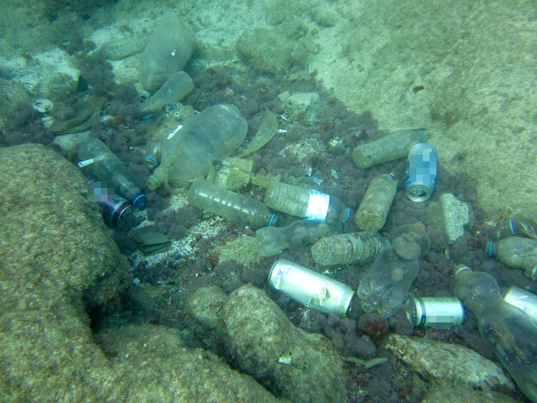 Antalya'da su altı kirliliği görüntülendi 3