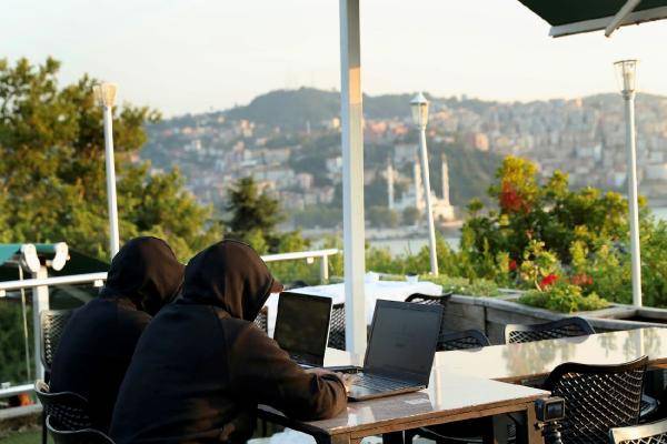Aranan hackerlar, Mustafa Varank ve Ali Taha Koç çıktı: Kafede yakalandılar 1