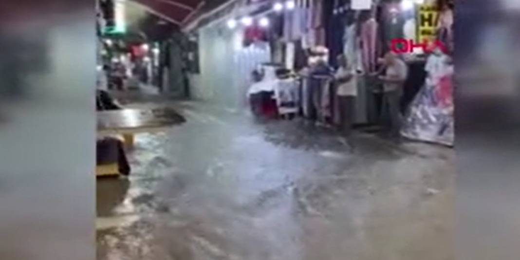 İstanbul'da yoğun yağmur: Maltepe ve Beykoz'da yollar göle döndü, Kapalıçarşı'yı su bastı 8