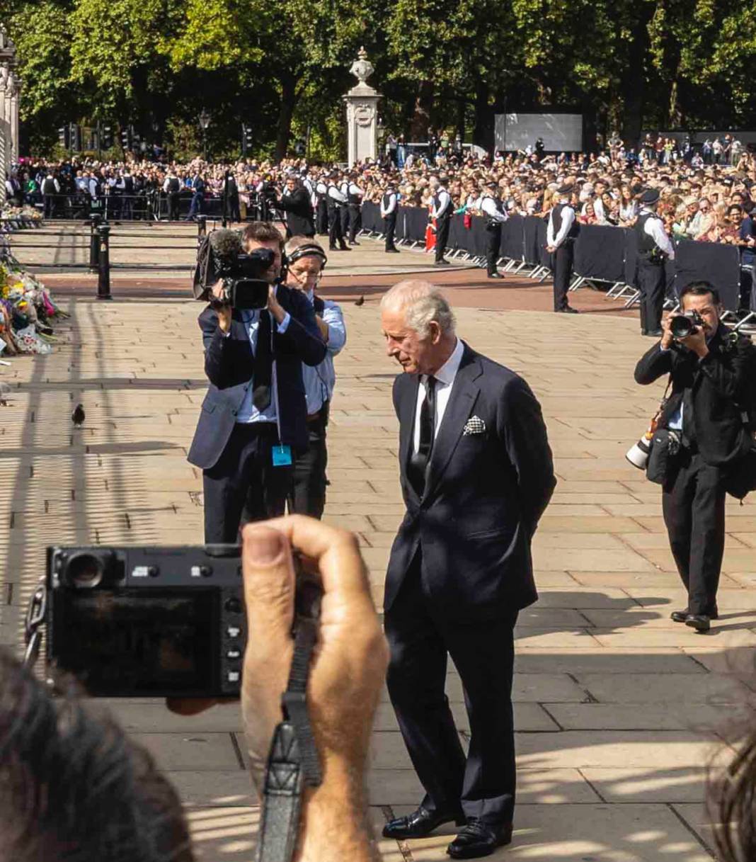 Kraliçe 2. Elizabeth'in cenaze töreni öncesi İngiltere'de yas 5