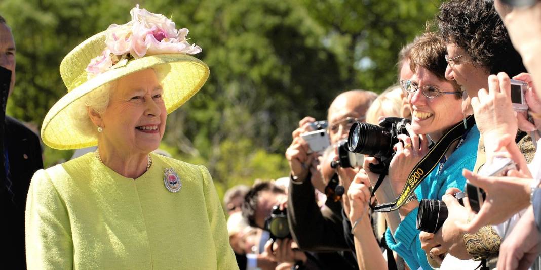 İngiliz gazeteleri Kraliçe 2. Elizabeth’in ölümünü nasıl gördü? 1