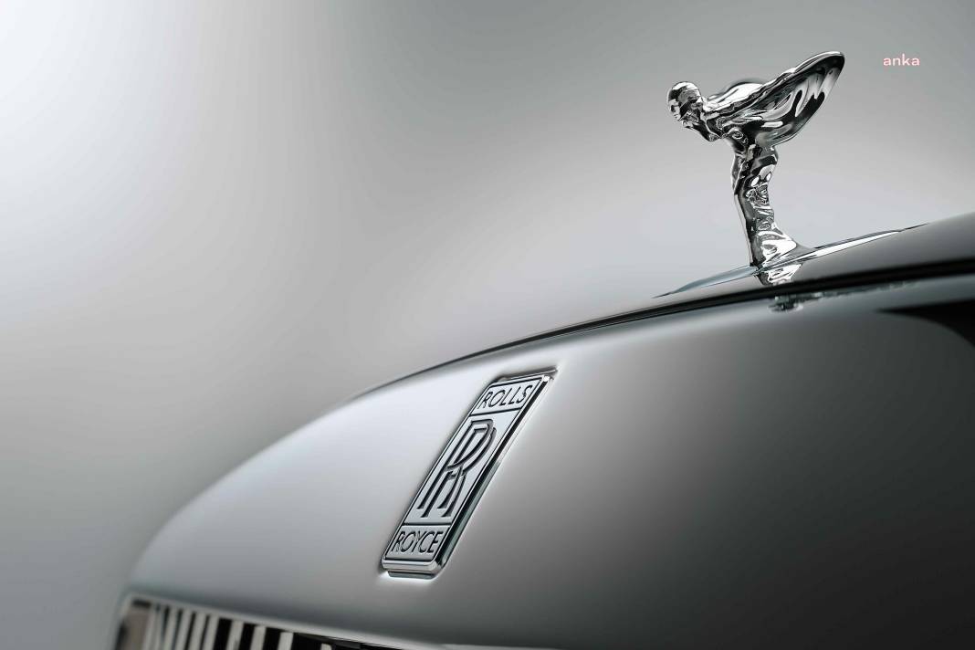 Rolls-Royce, ilk tam elektrikli arabası Spectre'ı tanıttı! İşte Spectre özellikleri ve donanımı 8