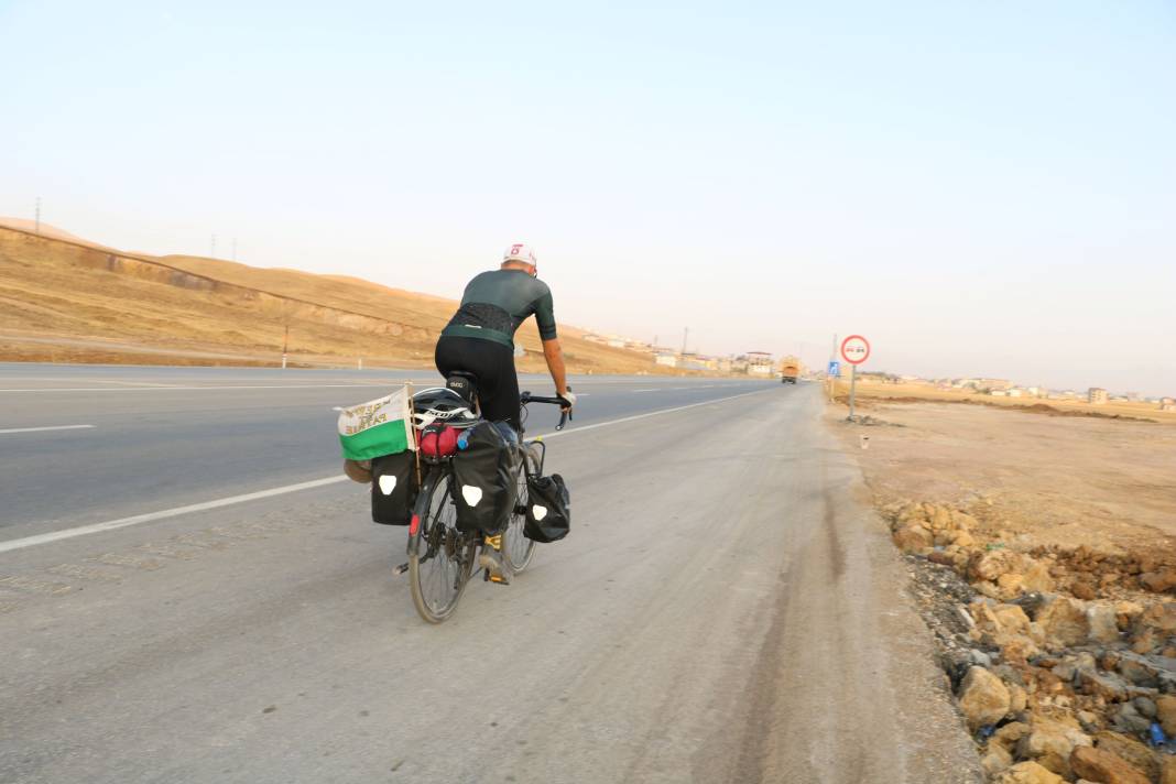 5 bin kilometre pedal çevirdi, son durağı Hakkari oldu 3