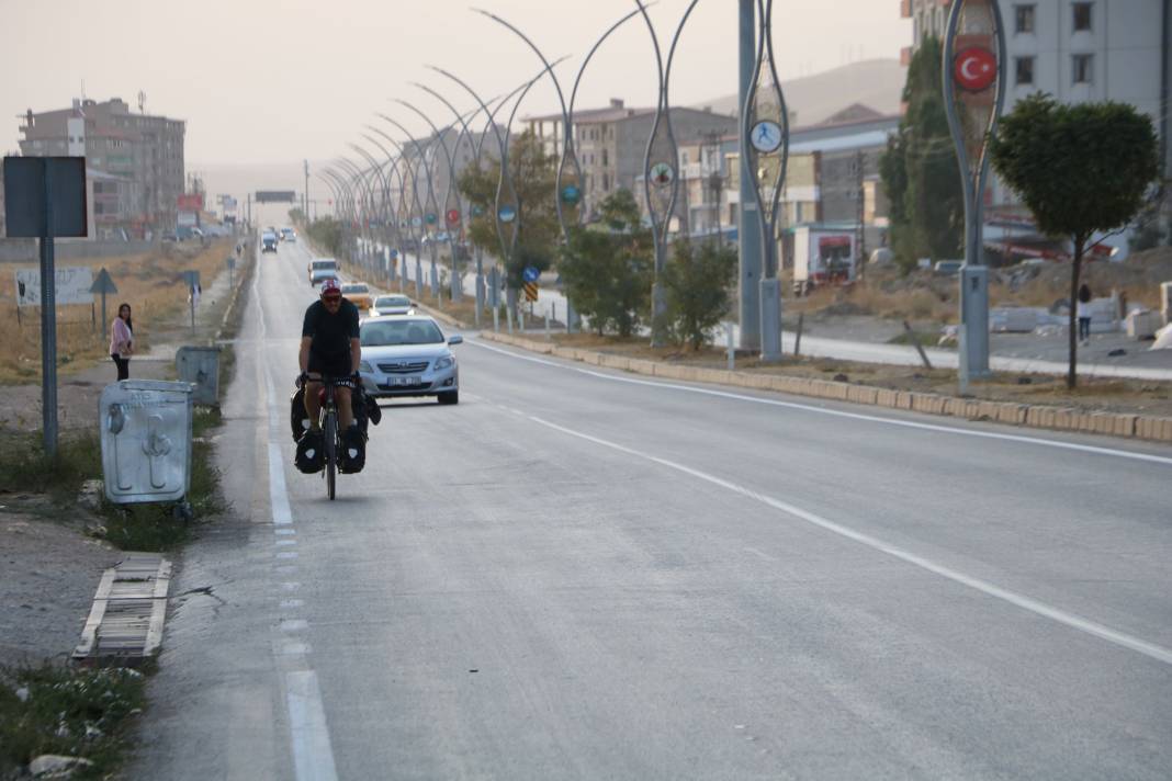 5 bin kilometre pedal çevirdi, son durağı Hakkari oldu 9