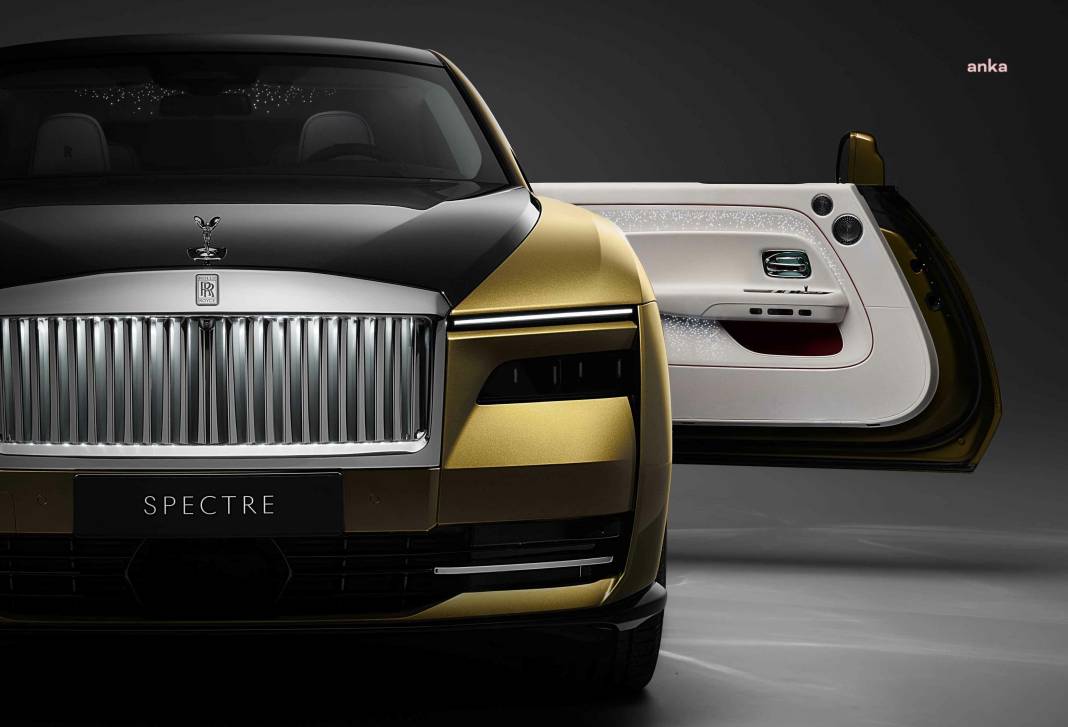 Rolls-Royce, ilk tam elektrikli arabası Spectre'ı tanıttı! İşte Spectre özellikleri ve donanımı 2