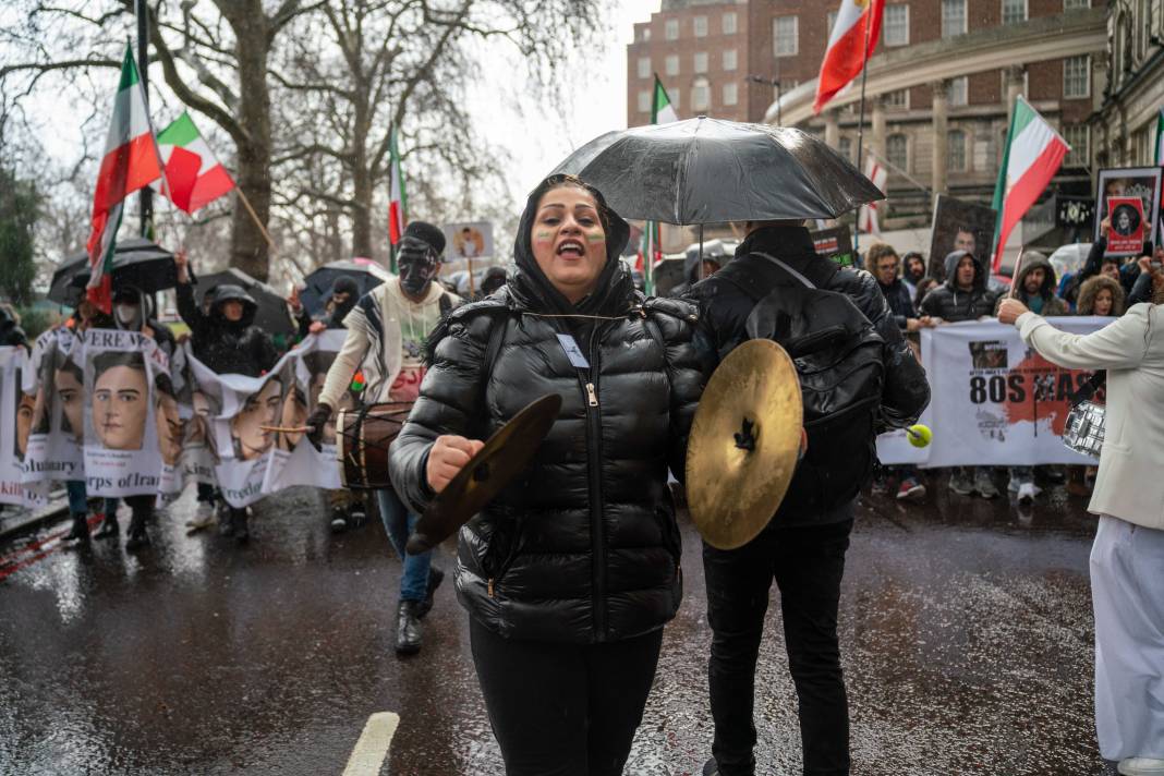 Habip Koçak'ın objektifinden Londra'daki İran protestosu 5