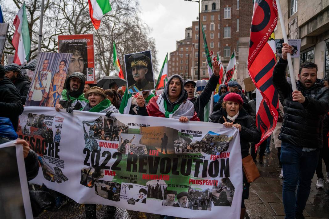 Habip Koçak'ın objektifinden Londra'daki İran protestosu 4