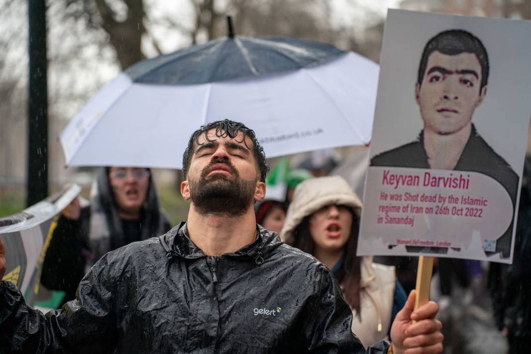 Habip Koçak'ın objektifinden Londra'daki İran protestosu 7