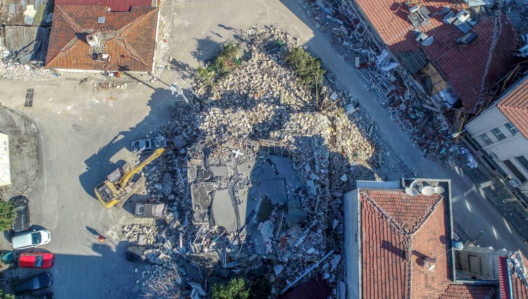 Antakya'daki tarihi kiliseler depremde yıkıldı 6