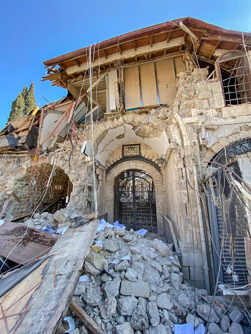 Antakya'daki tarihi kiliseler depremde yıkıldı 3