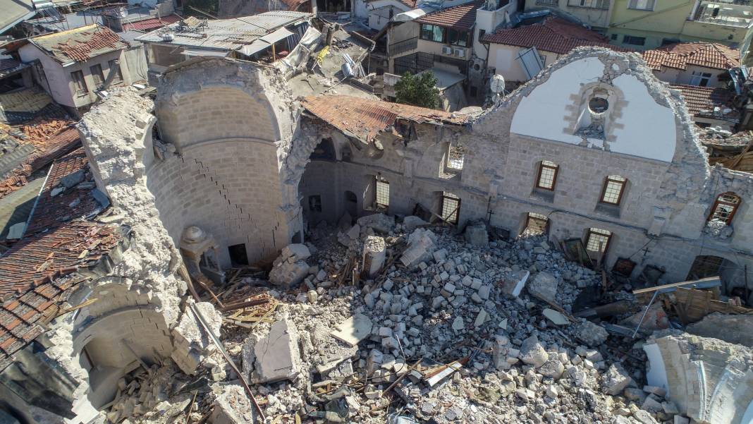 Antakya'daki tarihi kiliseler depremde yıkıldı 9