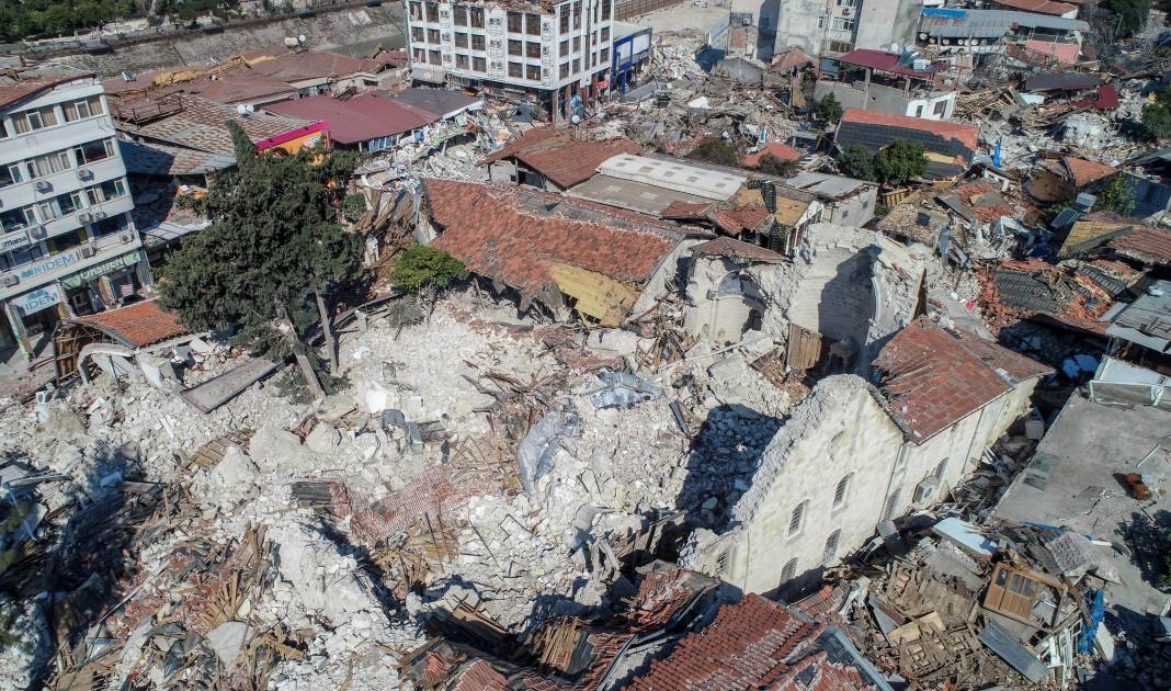 Antakya'daki tarihi kiliseler depremde yıkıldı 8