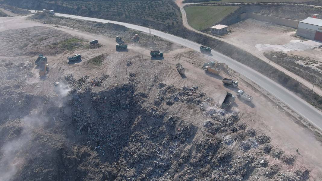 FOTO GALERİ | Enkaz döküm sahası havadan görüntülendi 3