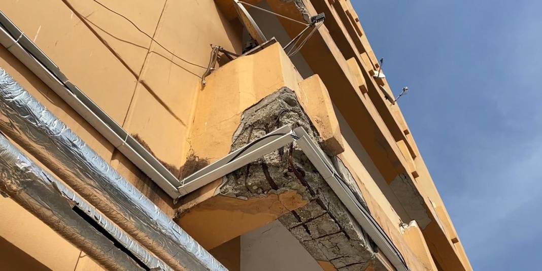 İstanbul'da üniversite hastanesinin binaları 'alarm' veriyor 7