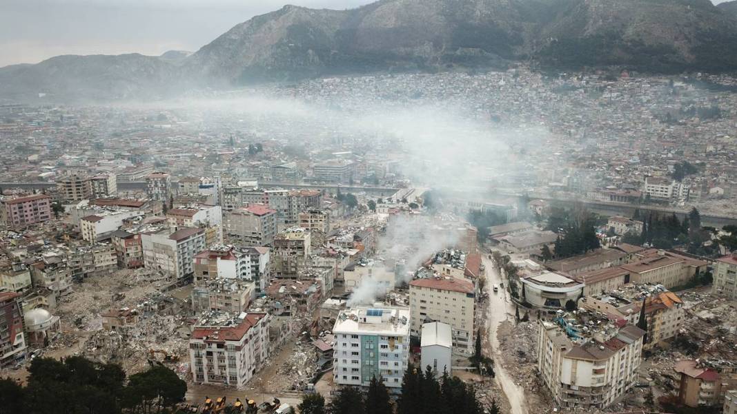 İki hafta arayla depremlerin vurduğu Hatay havadan fotoğraflandı 3