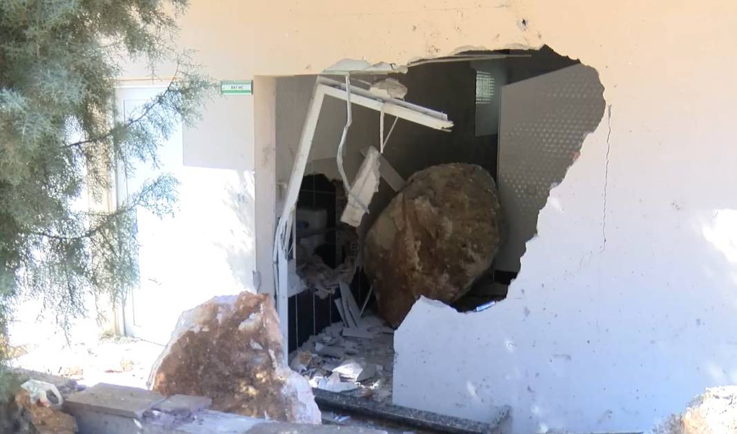 Kırıkhan'da deprem kayaları yuvarladı: Köydeki 49 kişi hayatını kaybetti 6