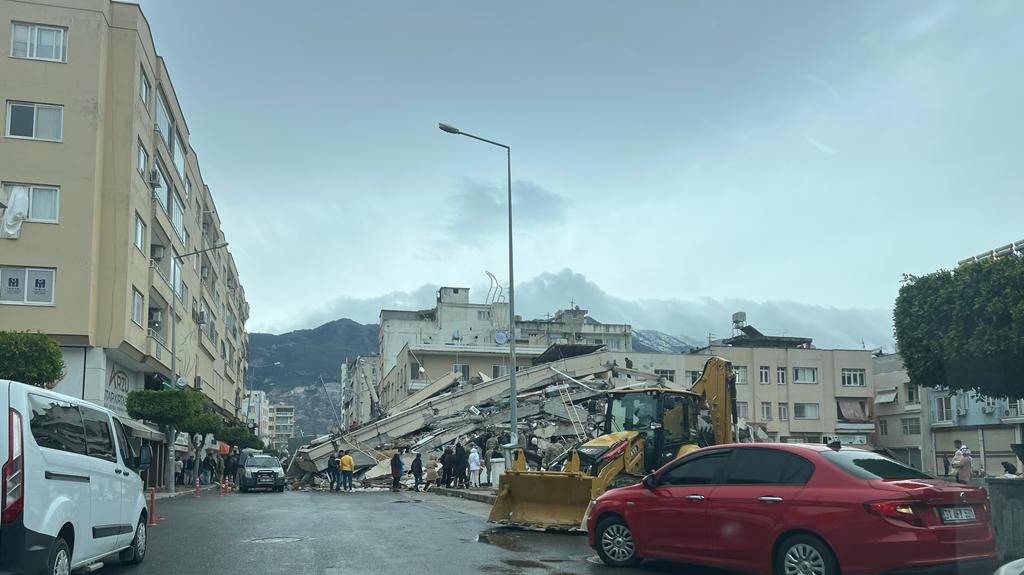 İşte kare kare 10 kenti vuran deprem sonrası hasar 25