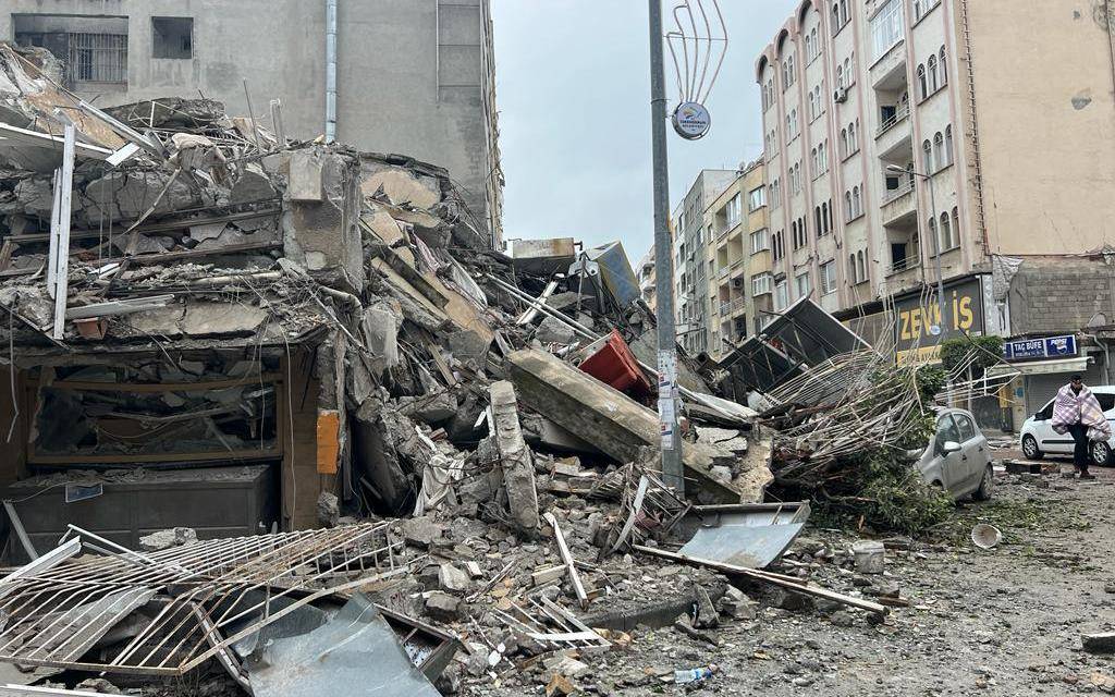 İşte kare kare 10 kenti vuran deprem sonrası hasar 20