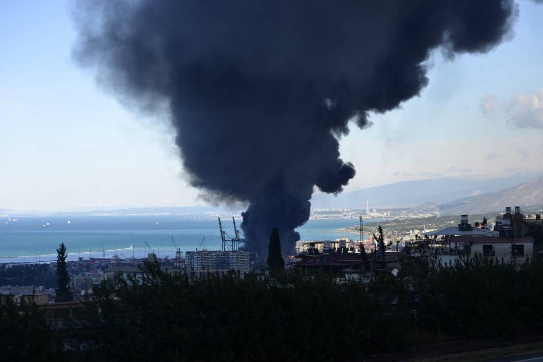 İskenderun Limanı'ndaki yangın devam ediyor 5