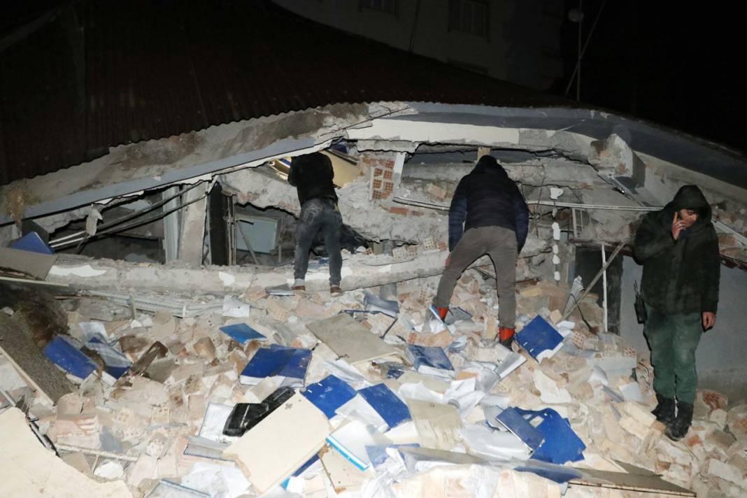 İşte kare kare 10 kenti vuran deprem sonrası hasar 10