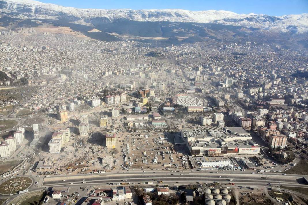 İşte yıkımın olduğu bölgeler: Kahramanmaraş havadan görüntülendi 1