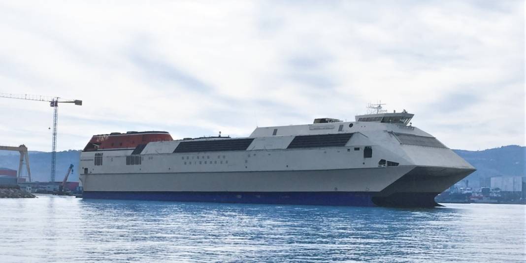 Hastane de var okul da: 3 bin kişilik iki 'yaşam gemisi' Hatay yolunda 1