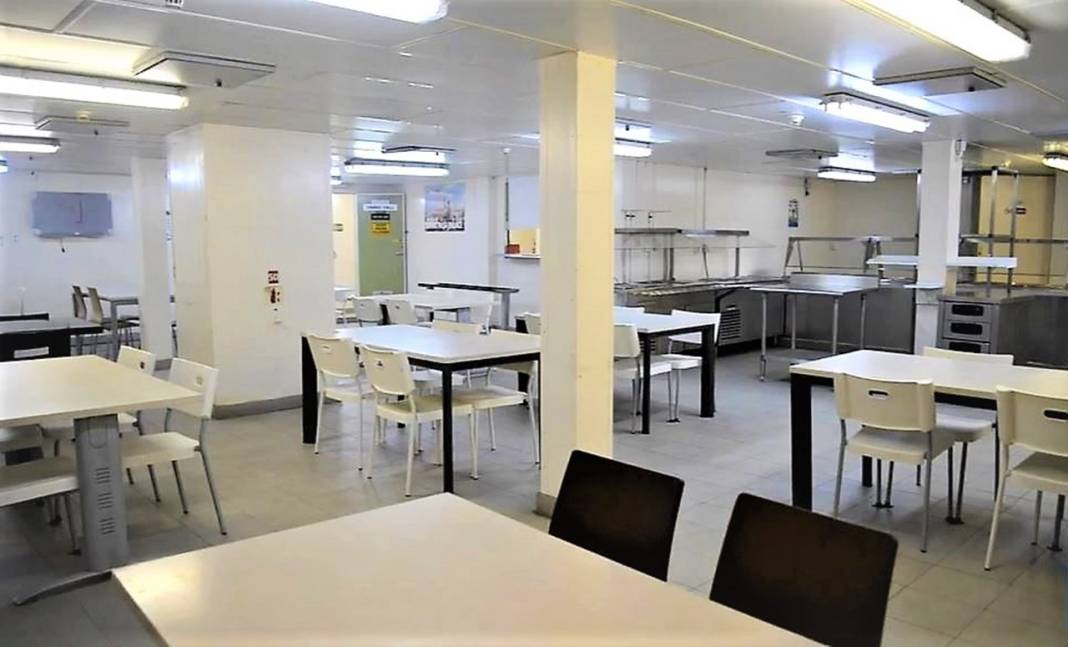 Hastane de var okul da: 3 bin kişilik iki 'yaşam gemisi' Hatay yolunda 3