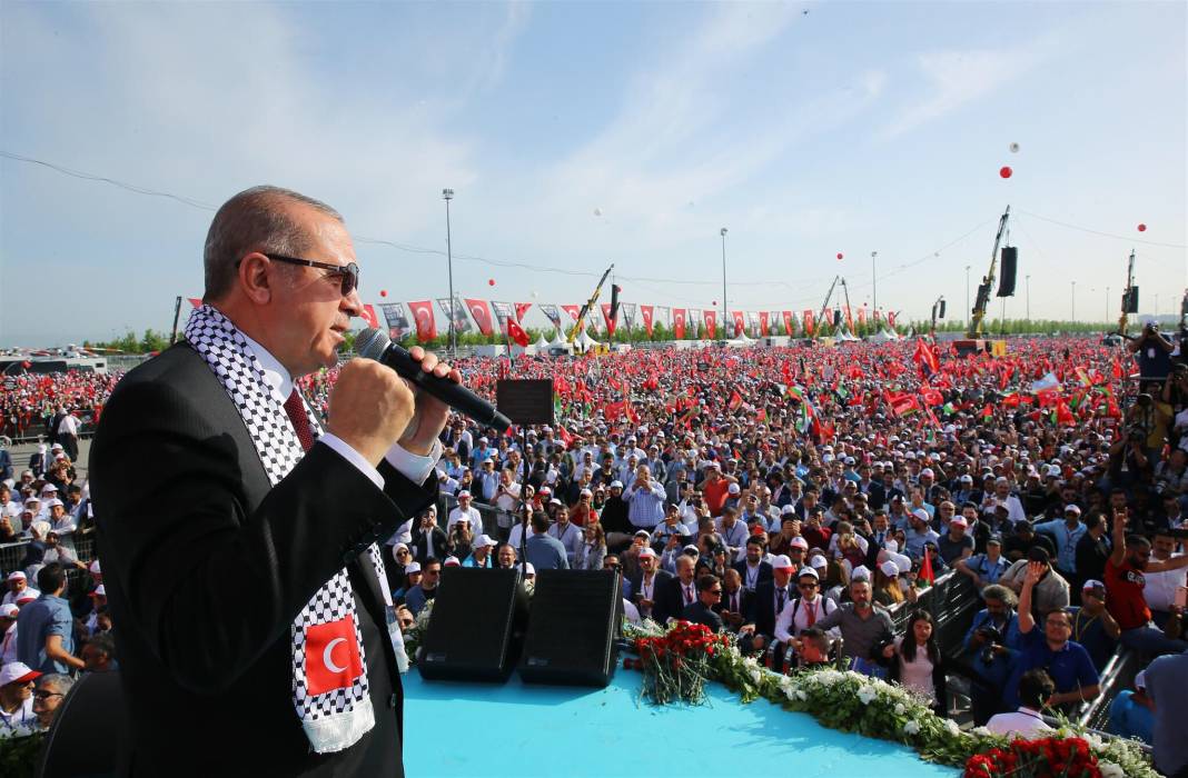 Son anket: AKP son 6 ayda yüzde 3,5 oy kaybetti 2