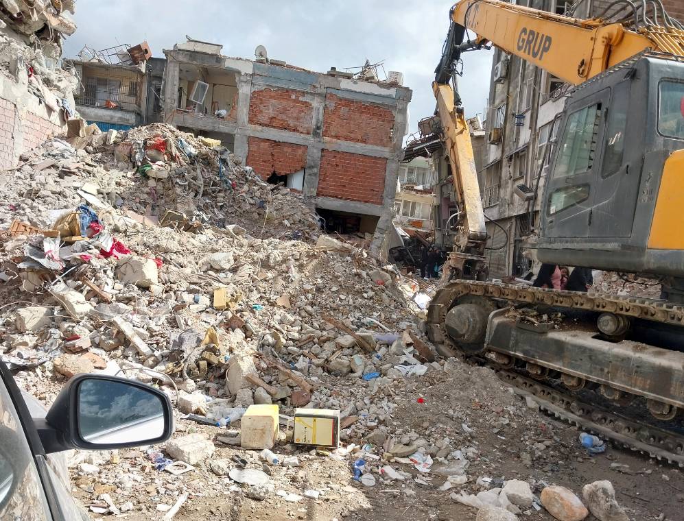 Ahmet Ercan Hatay izlenimlerini paylaştı: 'Bir çok göçükte kurtarma yapılamadı' 1