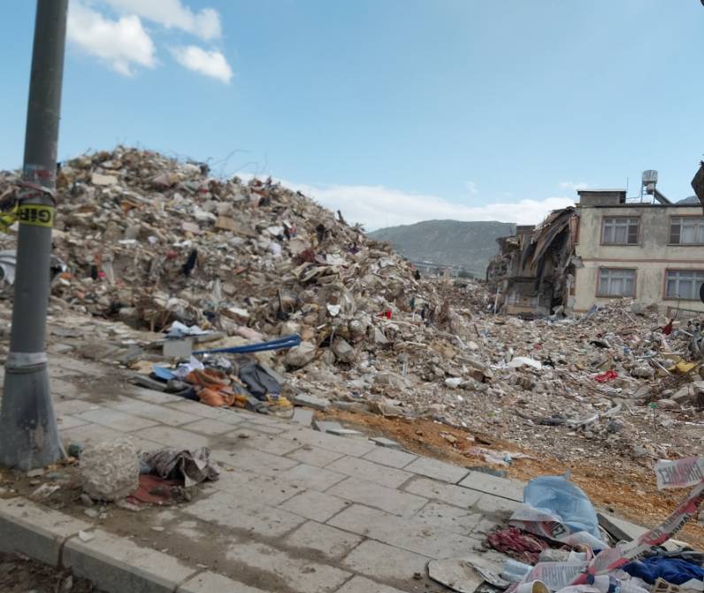 Ahmet Ercan Hatay izlenimlerini paylaştı: 'Bir çok göçükte kurtarma yapılamadı' 5